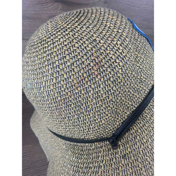 Peter Grimm Islander Beach Hat True Character Follow The Rabbit Floppy Brim Hat - Picture 5 of 10